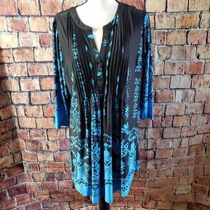 Black and Blue Tunic Top